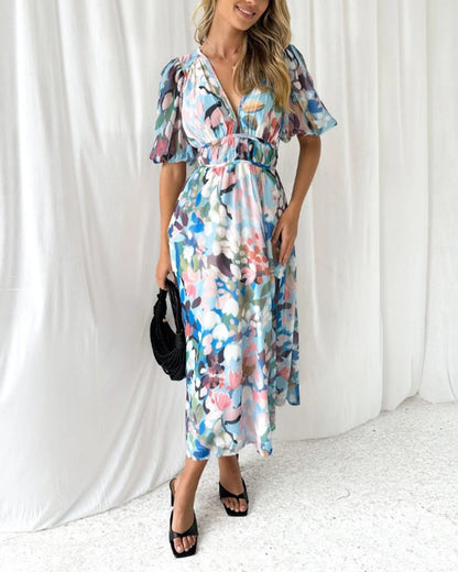 Carolina | Elegant Floral V-Neck Dress