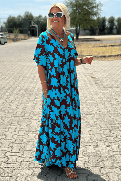 AMPARO | Elegant Loose Dress Concealing the Tummy