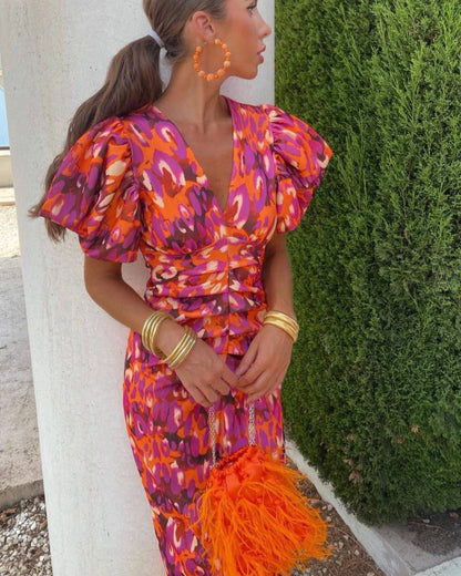 SIMONA | Elegant Dress with a V-neck and Puff Sleeves
